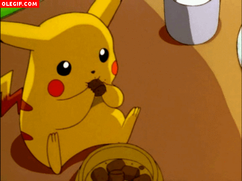 GIF: Pikachu comiendo