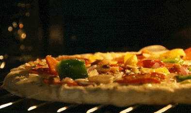 GIF: Pizza horneándose