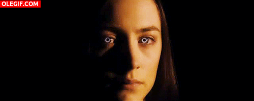 GIF: Los ojos brillantes de Melanie (The Host)