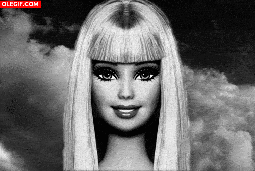 GIF: La Barbie maligna