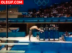 GIF: Un desastroso salto olímpico