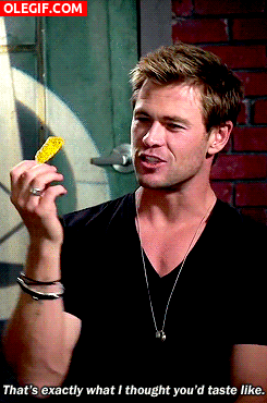 GIF: Chris Hemsworth es sexy hasta comiendo nachos