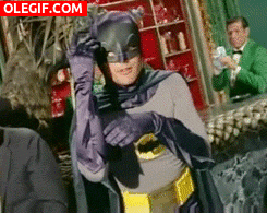 GIF: El bailecito de Batman