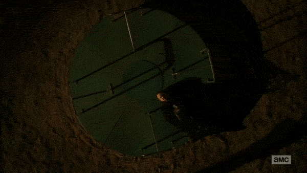 GIF: Jesse Pinkman girando sobre un columpio
