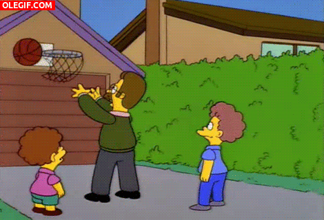 GIF: Homer apareciendo en casa de Flanders