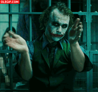 GIF: El Joker aplaudiendo