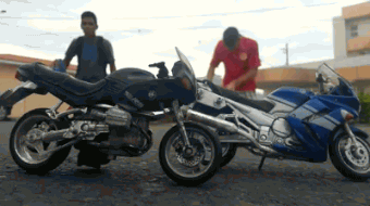 GIF: Vamos a dar un rulo en moto
