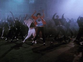 GIF: Se van a descoyuntar bailando "Thriller"
