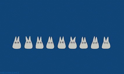 GIF: Totoro cantarín