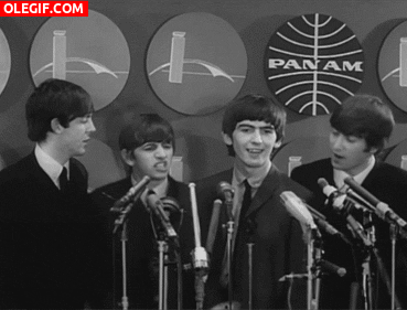 GIF: Los Beatles moviendo el esqueleto