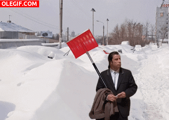 GIF: Vincent Vega solo en la nieve