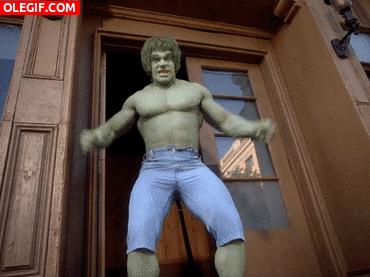 GIF: Soy Hulk y estoy extreñido