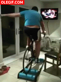 GIF: Cuando no tienes dinero para una bicicleta estática
