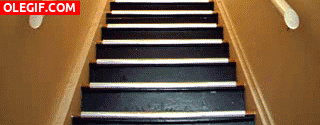 GIF: Slinky bajando las escaleras