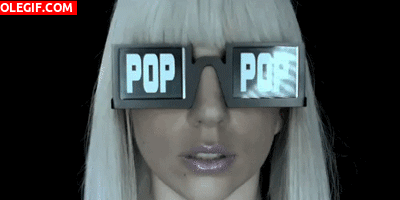 GIF: Molan las gafas de Lady Gaga