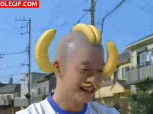 GIF: ¿Quieres unas bananas nena?