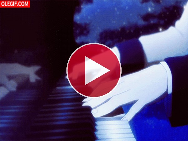 GIF: Kanade Tachibana tocando el piano
