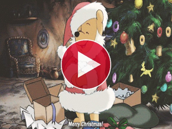 GIF: Winnie the pooh divirtiéndose en Navidad